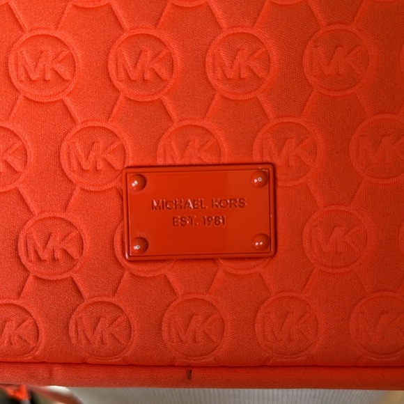 Michael Kors iPad case - Picture 2 of 5
